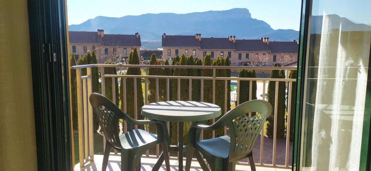 Apartament Bisaurin Jaca Zewnętrze zdjęcie